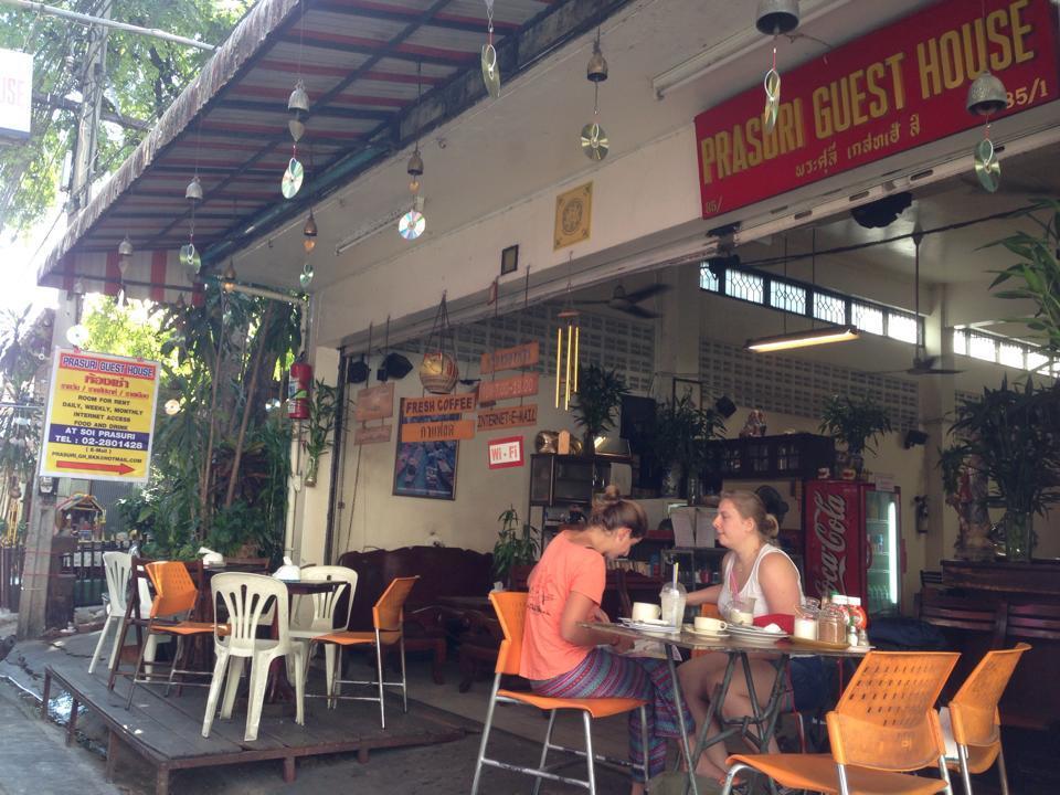 Prasuri Guest House Bangkok Exterior photo